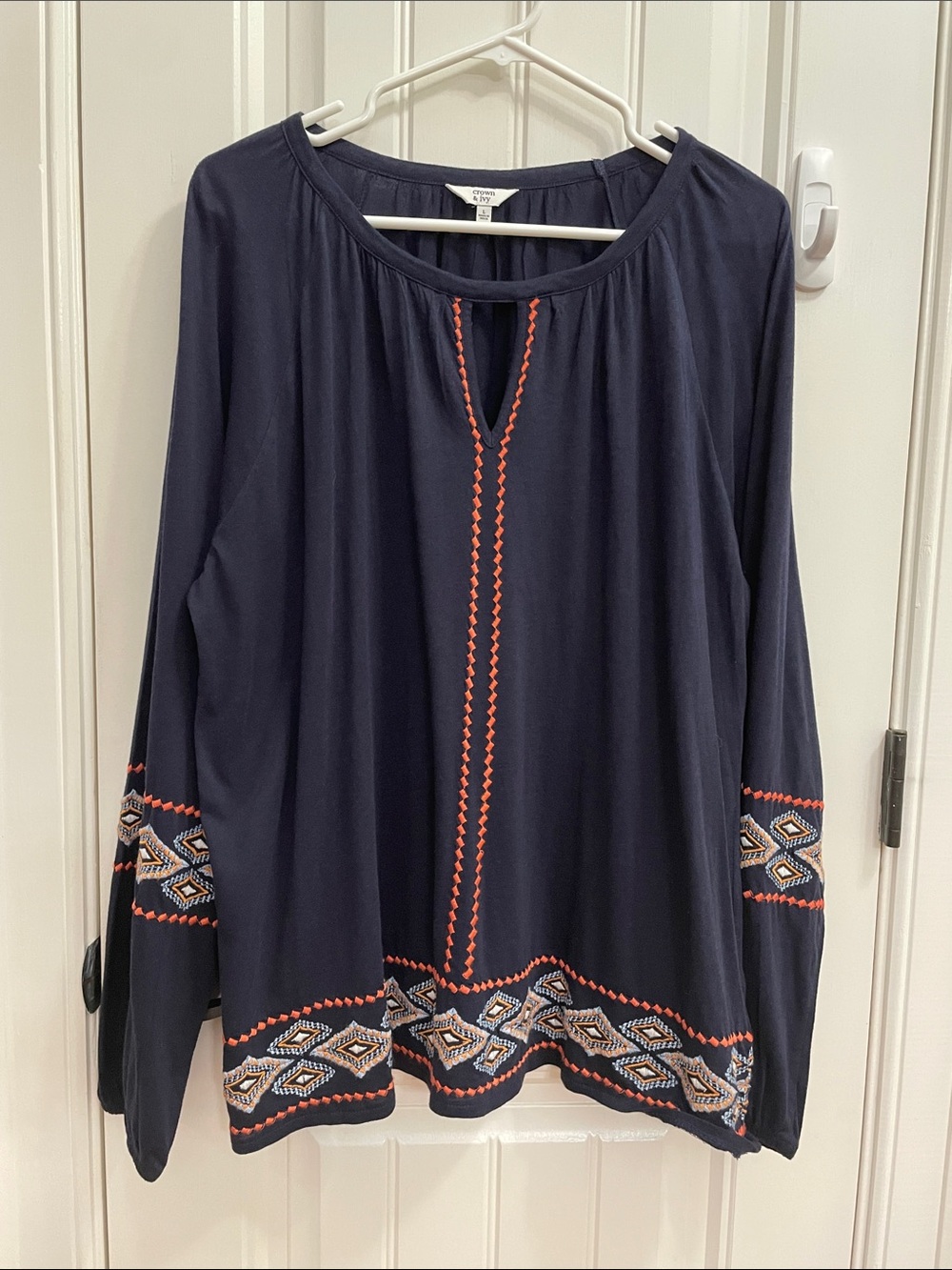 CROWN & IVY  Navy Blouse with Orange and Cream Embroidery Size Large